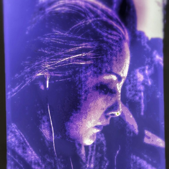 Meet your Posher, Nicole - Picture 2 of 2